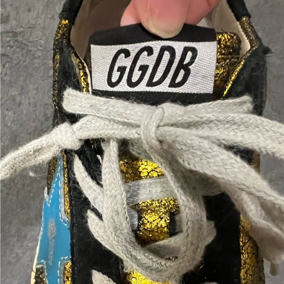 *VERY RARE* Golden Goose Superstar Sneakers - Picture 4 of 9